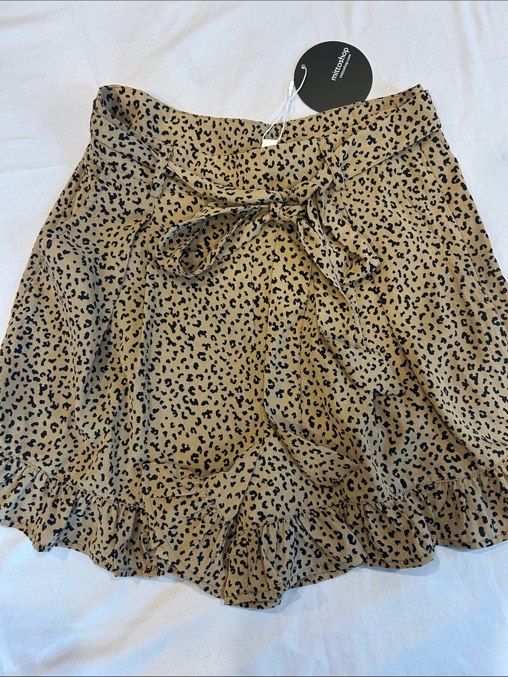 ◾️NEW! Mittoshop Leopard Print Tie-Waist Ruffle Shorts with Pockets 🐆 - Picture 3 of 8